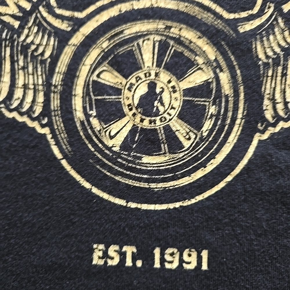 Womens Black Graphic V-Neck T-Shirt Xl Made In Detroit Logo 2 Sided Wings Wheels - Picture 5 of 11